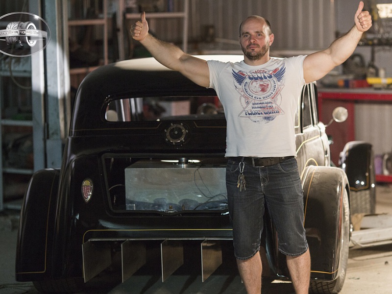 Hot-Rod "Wheels of Victory" 5.0L 450 Hp